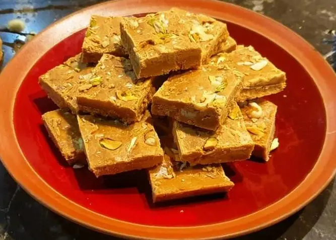 Mohanthal Recipe In Hindi : मोहनथाल रेसिपी दिवाली के लिये Best मिठाई है